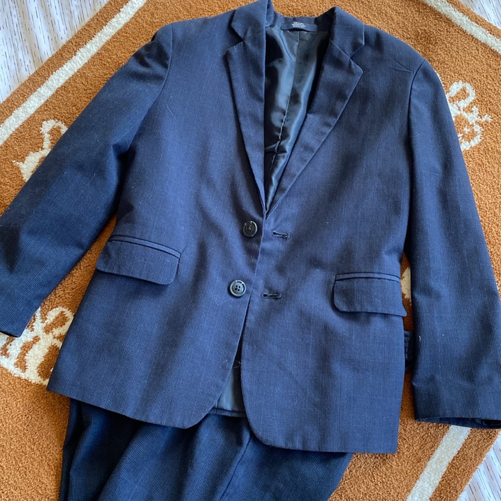 Boys 7, 2 piece suit set, jacket & pants, navy blue